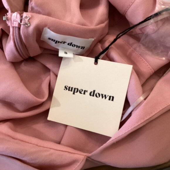 Superdown Revolve Dress Size Small Pink Deep V-Neck‎ Ruffle-Sleeve NWT - Picture 3 of 10
